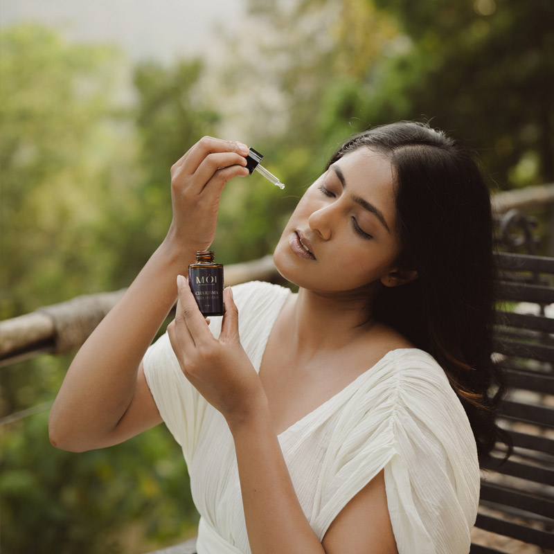 Charisma - Golden Glow Kumkumadi Serum